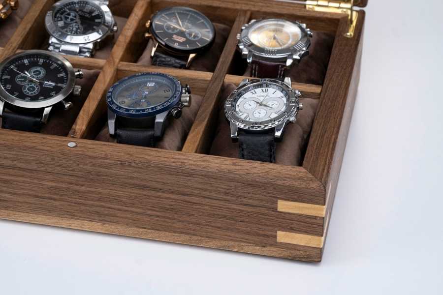 Walnut Watch Box with Personalized (8-10-12 Slots)